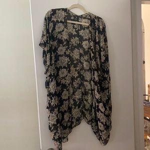 Brand Melville Kimono